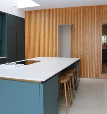 oak panel kitchen
