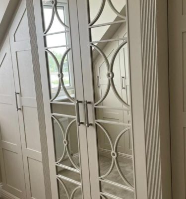 walkin wardrobe mirror doors